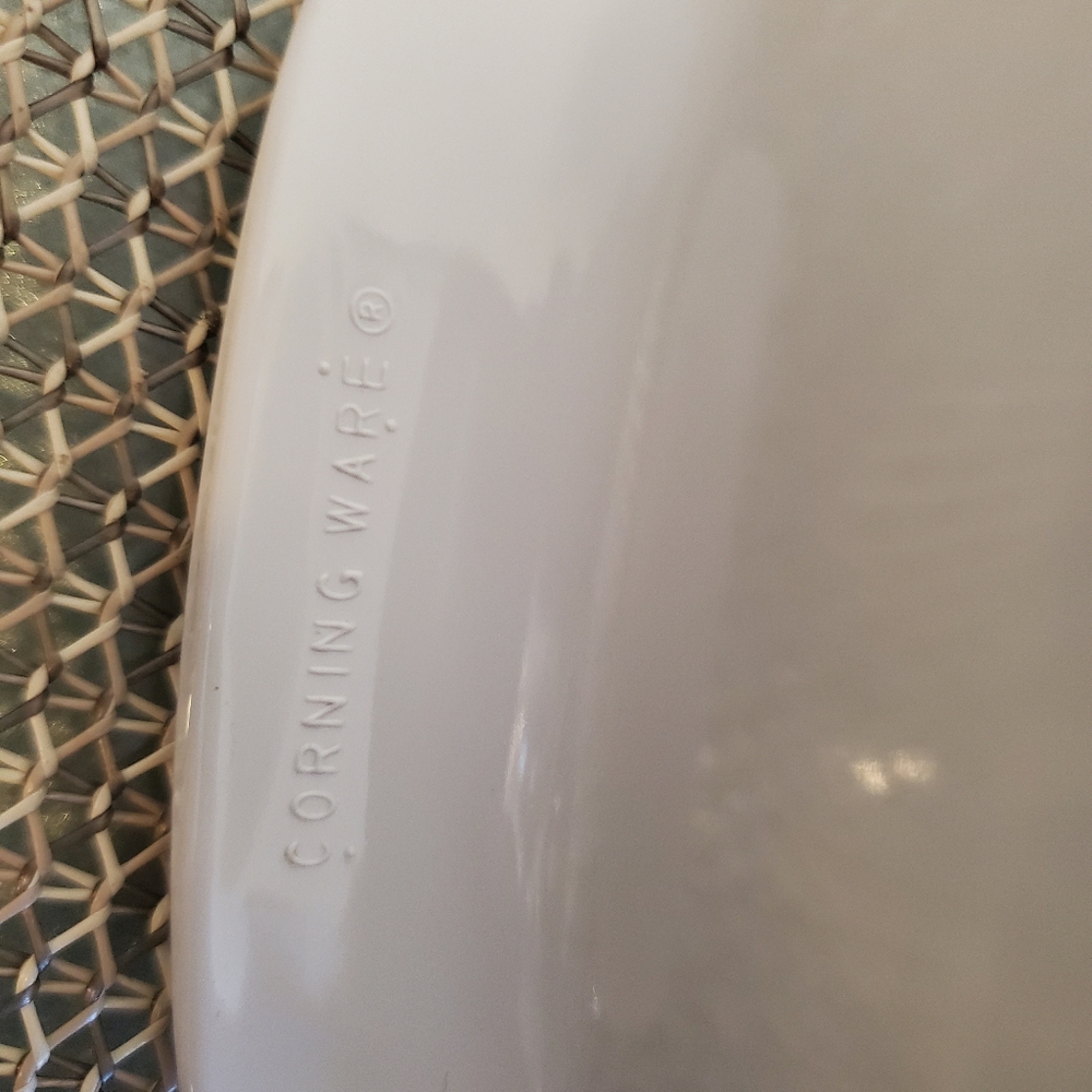 Corning Ware Peach Floral A-3-B Covered Casserole with A-9-C Lid - Picture 3 of 7